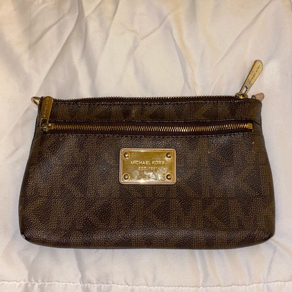 Michael Kors Handbags - Used Michael Kors Double Zipper Wristlet
